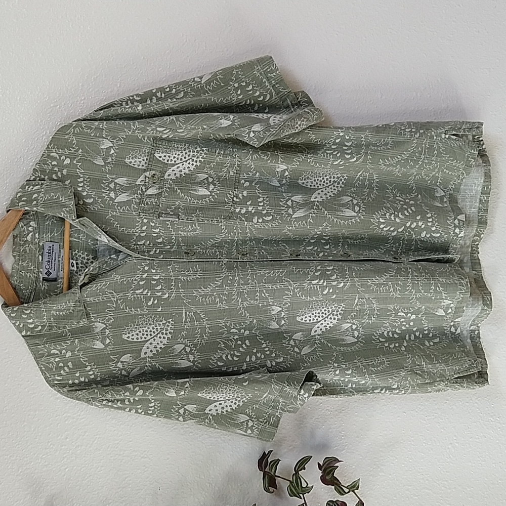Columbia Sportswear Authentic Issue Neutral Casual Button Down Shirt M